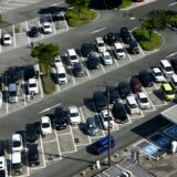 【何故斜め！？】高速道路のサービスエリア・パーキングエリアの駐車枠が斜めな理由